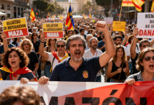 Manifestación en València contra Mazón Miles de Valencianos Exigen Dimisión en el Aniversario de la Dana