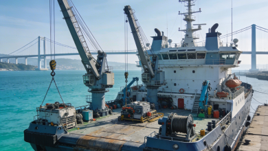 ACSM, líder vigués en trabajos submarinos, pasa a manos del gigante mundial del cable Prysmian 4 Buque offshore de ACSM amarrado en la ría de Vigo preparado para trabajos submarinos